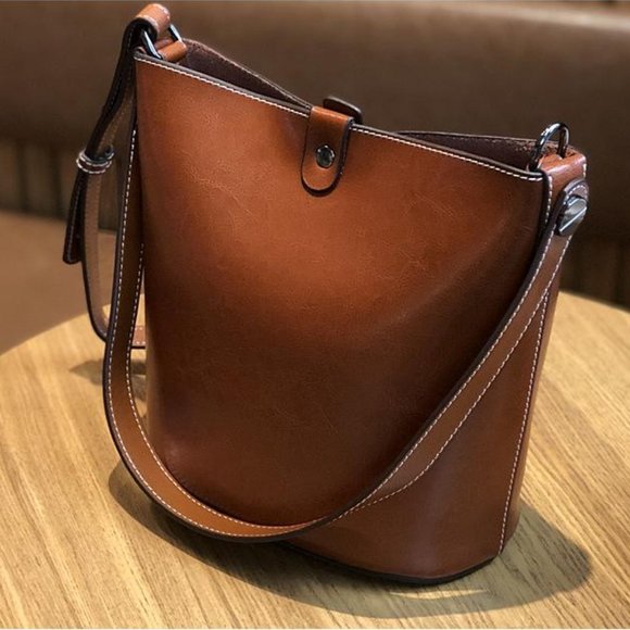 Handmade leather Bucket bag - Picture 5 of 9